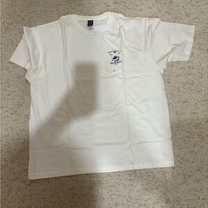 NWT- white gap men’s shirt